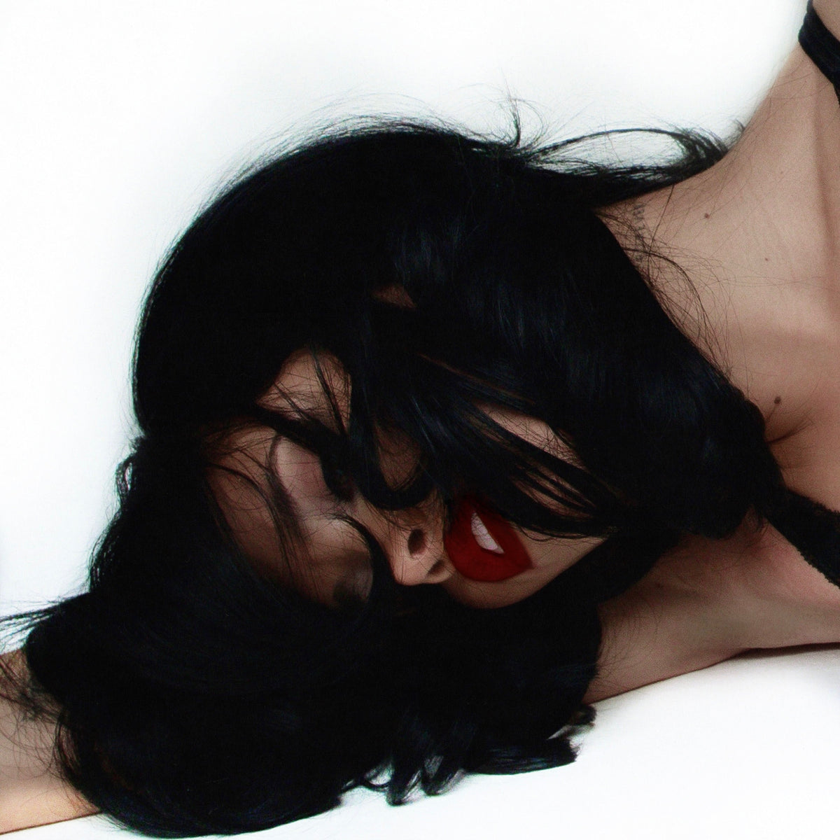 Nessa Barrett | Tough Love [Bleediing Heart Vinyl] - Vinyl